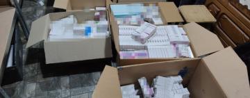 В Україну намагались завезти незареєстровані препарати для лікування онкохвороб та суміжних з COVID-19 